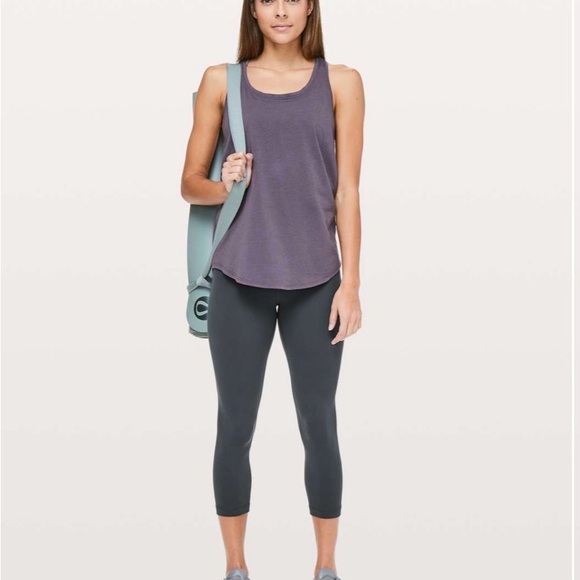 lululemon athletica Pants - Lululemon Align Crop 21”